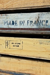 ... France (Photo d'un MADE IN FRANCE sur des palettes en bois)