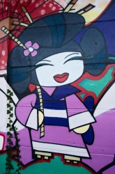 Geisha murale (Photo d'un graffiti issu d'une série prise à Soisy-sur-Seine (91))