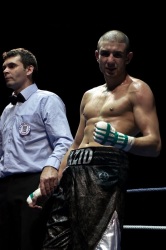 De la sueur, des coups et du sang ! (5) (Photos d'un gala de boxe à Montargis - Photos du boxeur Yazid Amghar)